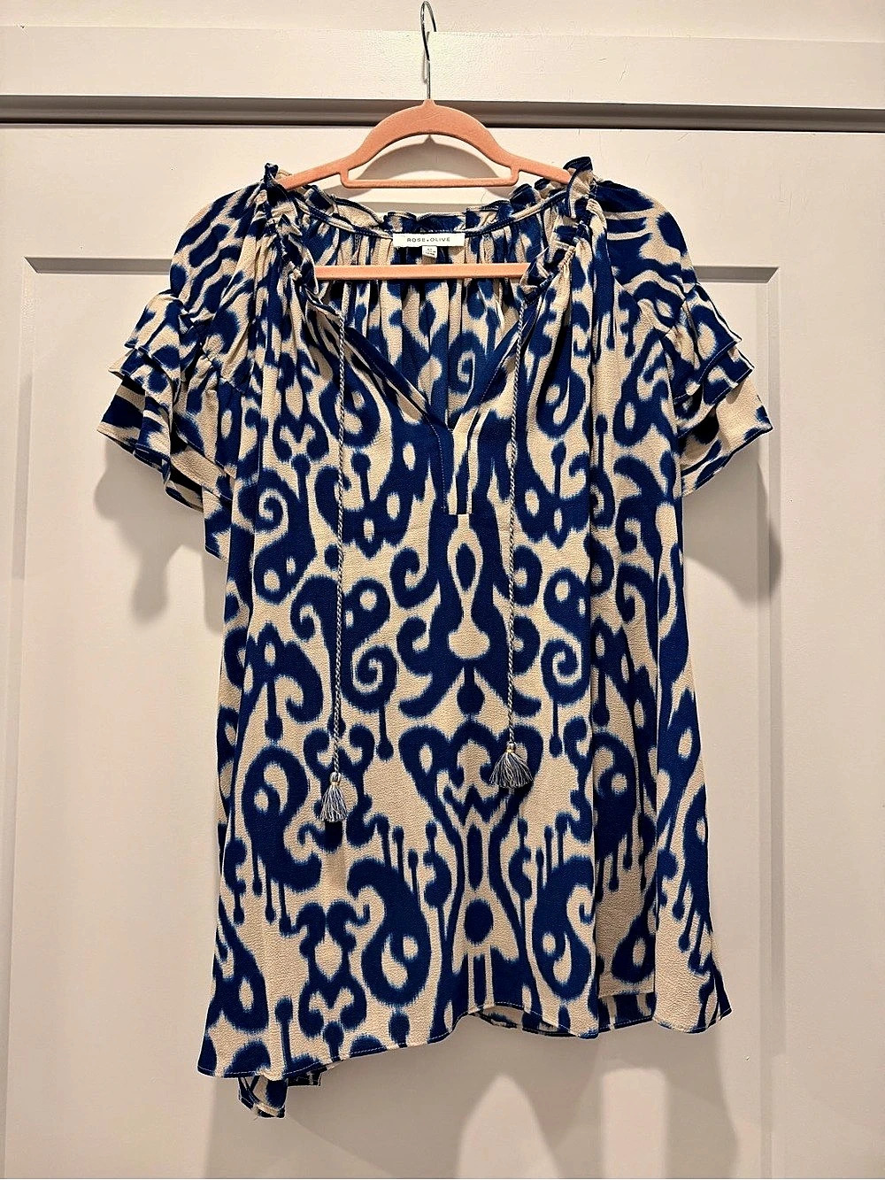 Rose + Olive Abstract Print Blouse in Blue & White Size 2X